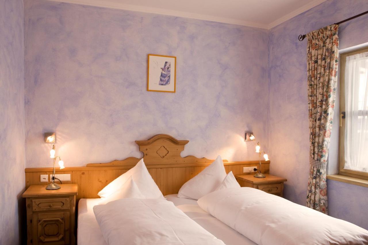 Hospiz Alm Residenzen Hotel St. Christoph am Arlberg Ruang foto